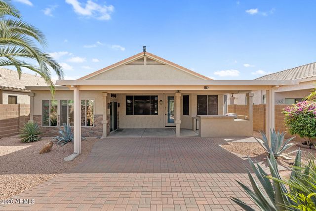 18064 W BUENA VISTA Drive, Surprise, AZ 85374