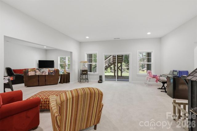 18041 Culross Lane, Charlotte, NC 28278