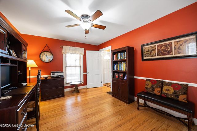 3501 Warner Ave, Louisville, KY 40207