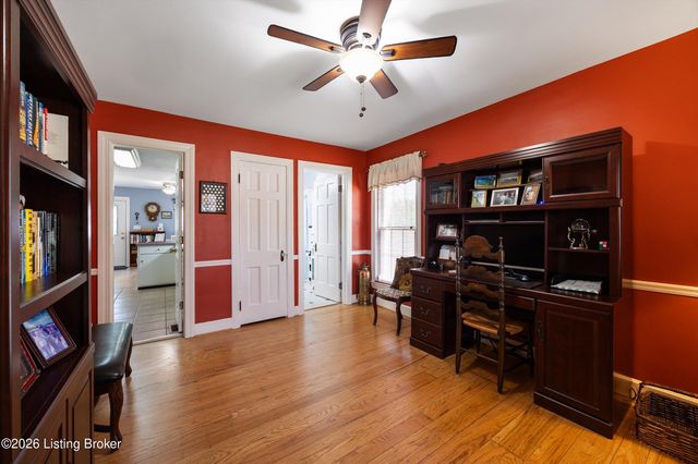 3501 Warner Ave, Louisville, KY 40207