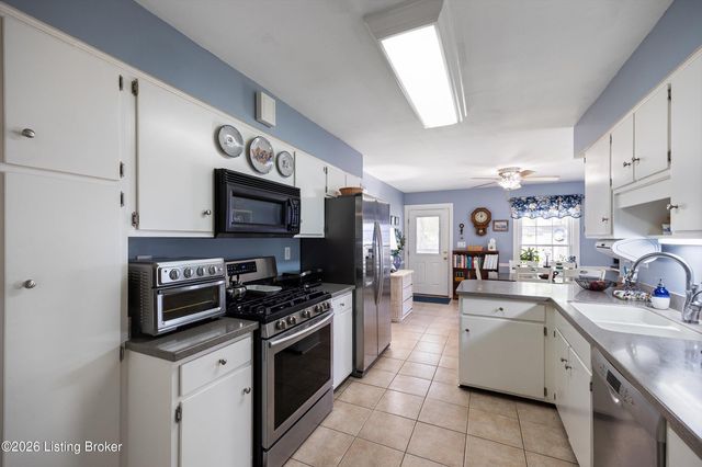 3501 Warner Ave, Louisville, KY 40207