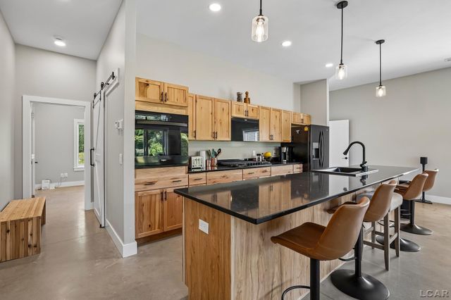 20785 Hogan Road, Manchester, MI 48158