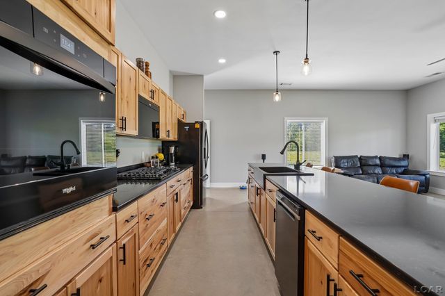 20785 Hogan Road, Manchester, MI 48158