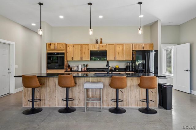 20785 Hogan Road, Manchester, MI 48158