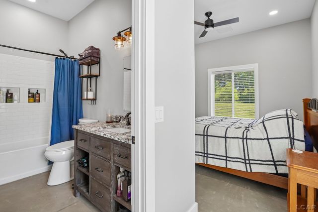 20785 Hogan Road, Manchester, MI 48158