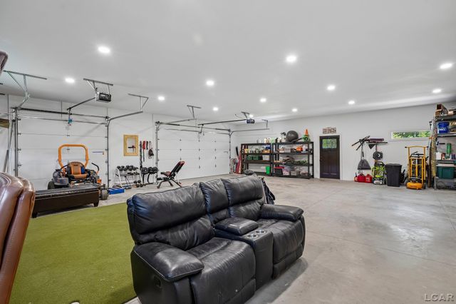 20785 Hogan Road, Manchester, MI 48158