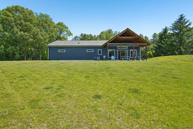20785 Hogan Road, Manchester, MI 48158