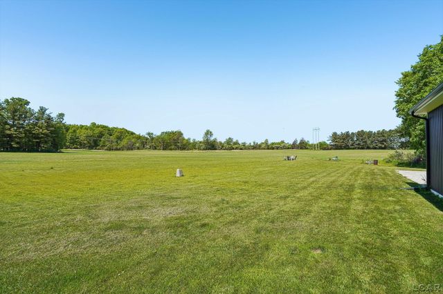 20785 Hogan Road, Manchester, MI 48158