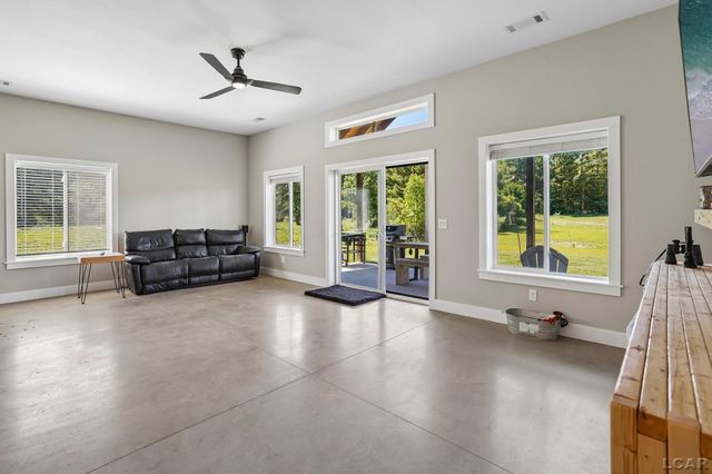20785 Hogan Road, Manchester, MI 48158