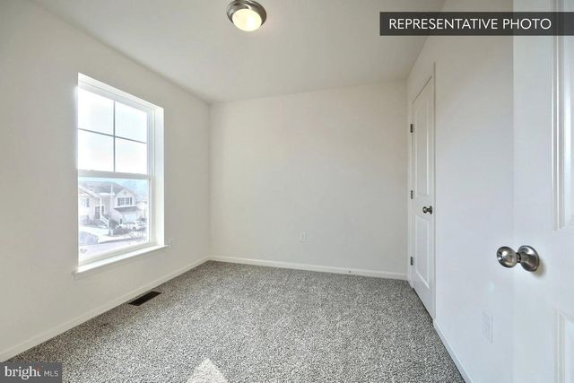 SUGAR MAPLE PLAN AT HILLS AT VALLEY VIEW, Spring Grove, PA 17362