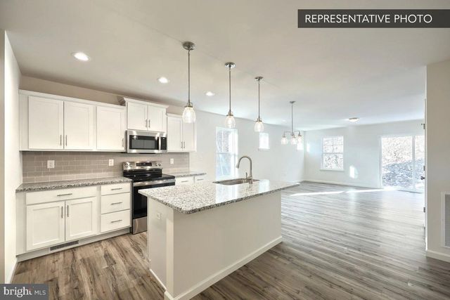 SUGAR MAPLE PLAN AT HILLS AT VALLEY VIEW, Spring Grove, PA 17362