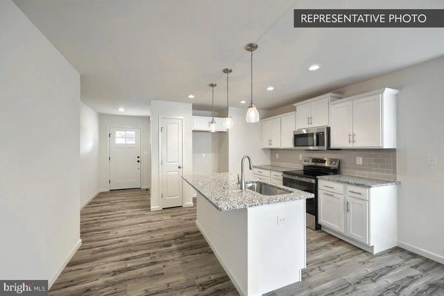 SUGAR MAPLE PLAN AT HILLS AT VALLEY VIEW, Spring Grove, PA 17362