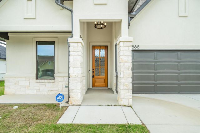 1868 Meadowview, Canton, TX 75103