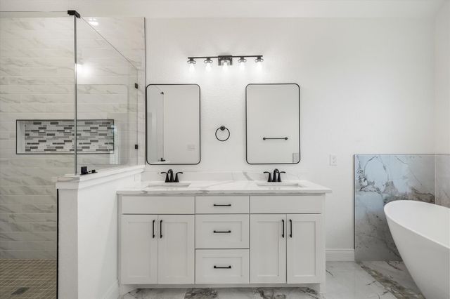 1868 Meadowview, Canton, TX 75103