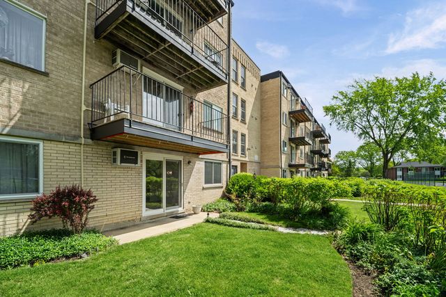 2315 E Olive Street 1G, Arlington Heights, IL 60004