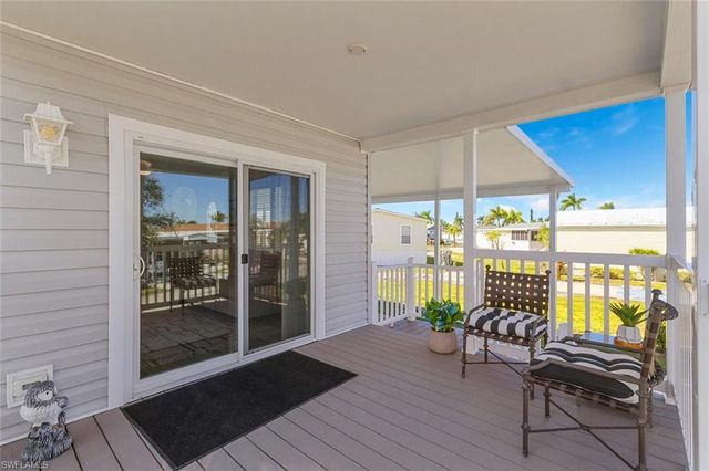 37 Ronald DR, Fort Myers, FL 33908