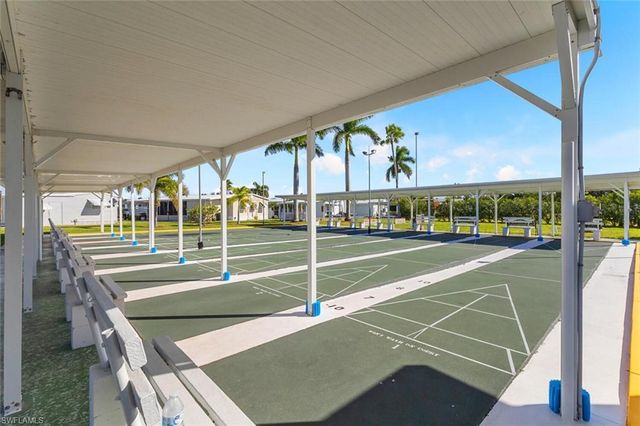 37 Ronald DR, Fort Myers, FL 33908