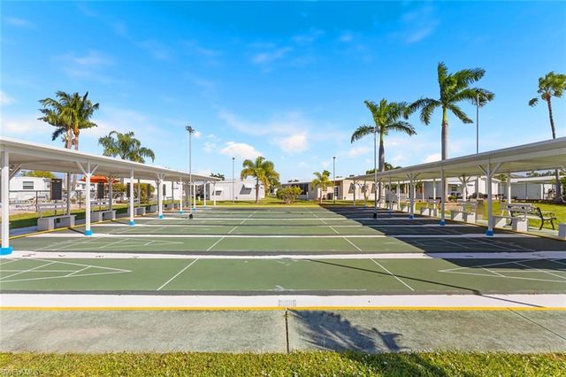 37 Ronald DR, Fort Myers, FL 33908