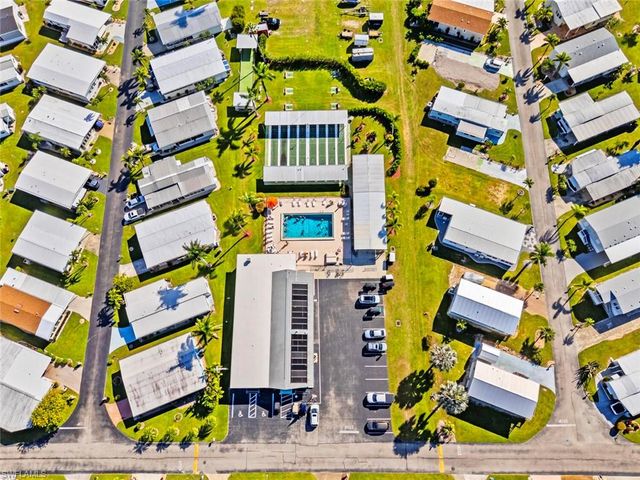 37 Ronald DR, Fort Myers, FL 33908