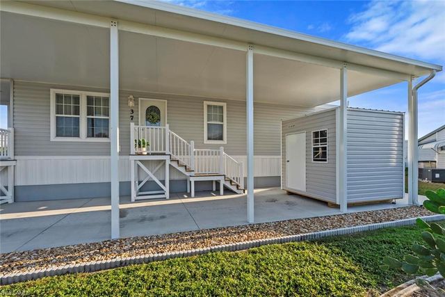 37 Ronald DR, Fort Myers, FL 33908