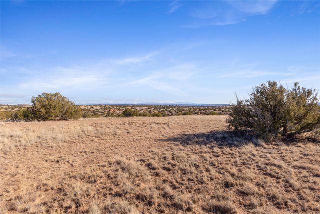 1 Corona Drive, Medanales, NM 87548