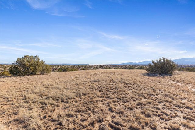 1 Corona Drive, Medanales, NM 87548
