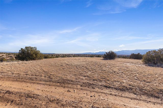 1 Corona Drive, Medanales, NM 87548