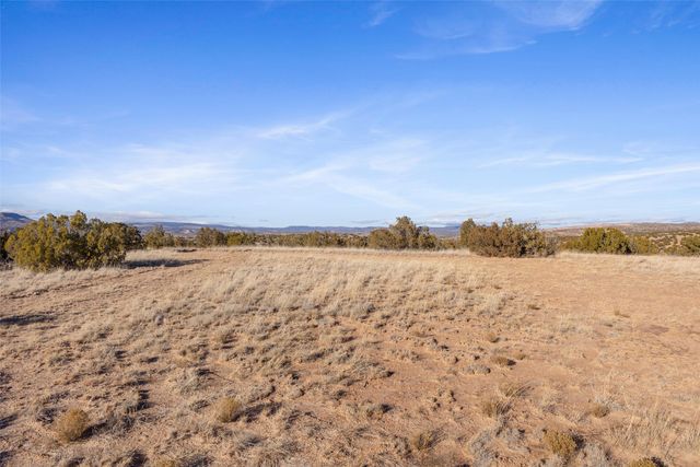 1 Corona Drive, Medanales, NM 87548