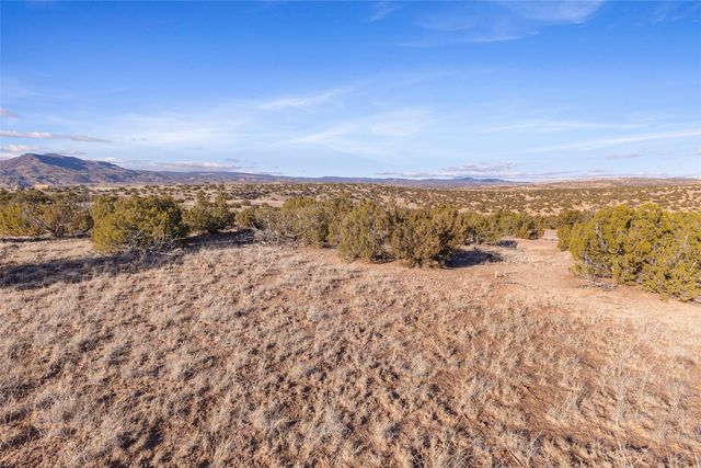 1 Corona Drive, Medanales, NM 87548