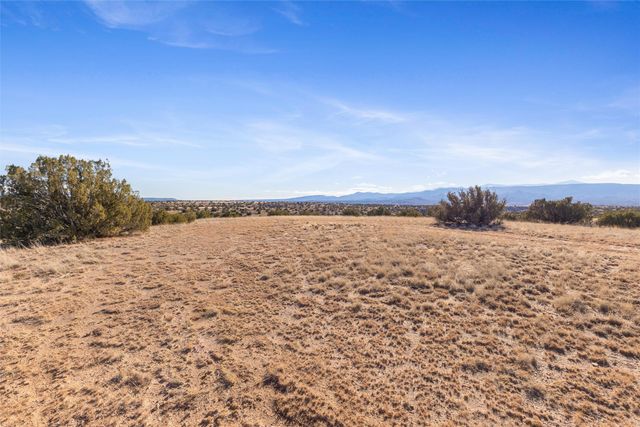 1 Corona Drive, Medanales, NM 87548