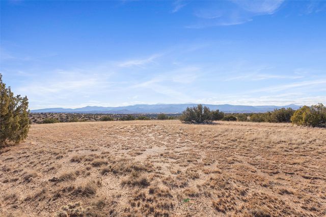 1 Corona Drive, Medanales, NM 87548