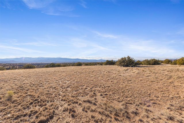 1 Corona Drive, Medanales, NM 87548