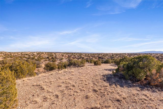1 Corona Drive, Medanales, NM 87548