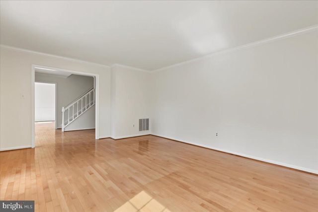 13109 ROUNDING RUN CIR, Herndon, VA 20171