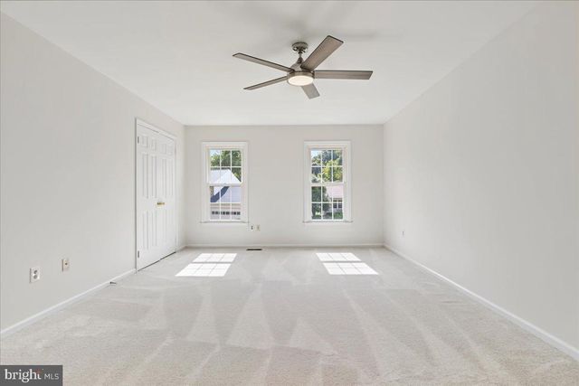13109 ROUNDING RUN CIR, Herndon, VA 20171