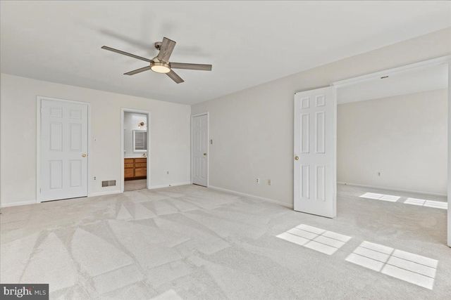13109 ROUNDING RUN CIR, Herndon, VA 20171