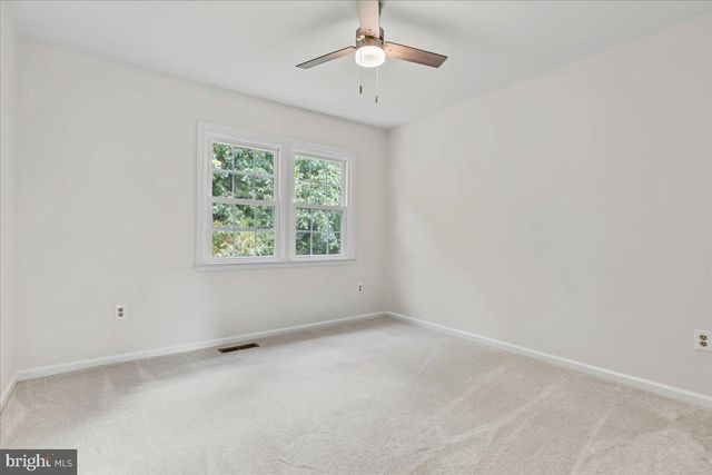 13109 ROUNDING RUN CIR, Herndon, VA 20171