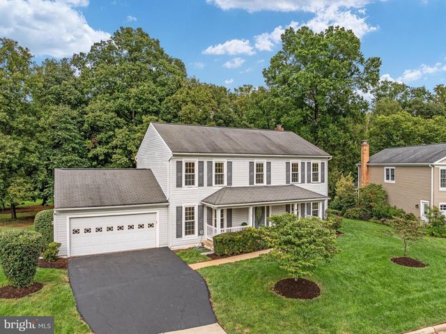 13109 ROUNDING RUN CIR, Herndon, VA 20171