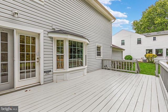 13109 ROUNDING RUN CIR, Herndon, VA 20171