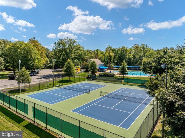 13109 ROUNDING RUN CIR, Herndon, VA 20171