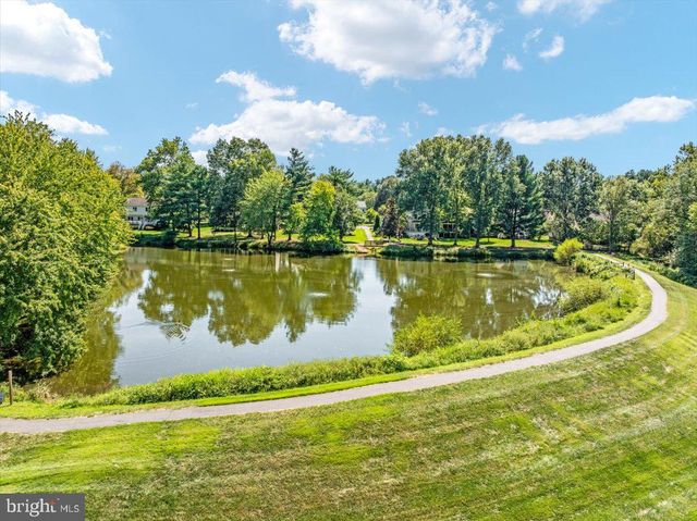 13109 ROUNDING RUN CIR, Herndon, VA 20171