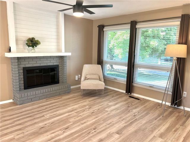 12707 W 108TH Terrace, Overland Park, KS 66210