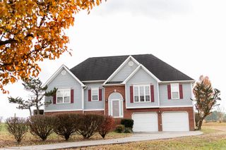 218 Golden Oaks Drive, Lafayette, GA 30728