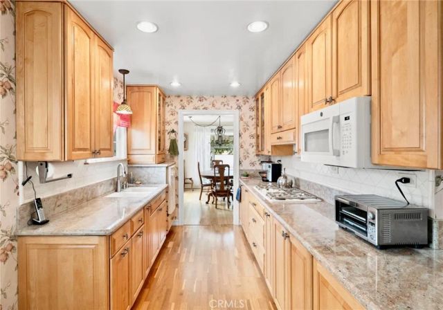 21310 Ladeene Avenue, Torrance, CA 90503