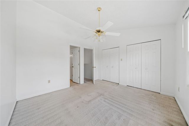 127 Parliament Place, Whitehall, PA 15236