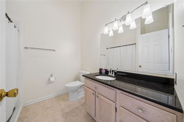 127 Parliament Place, Whitehall, PA 15236