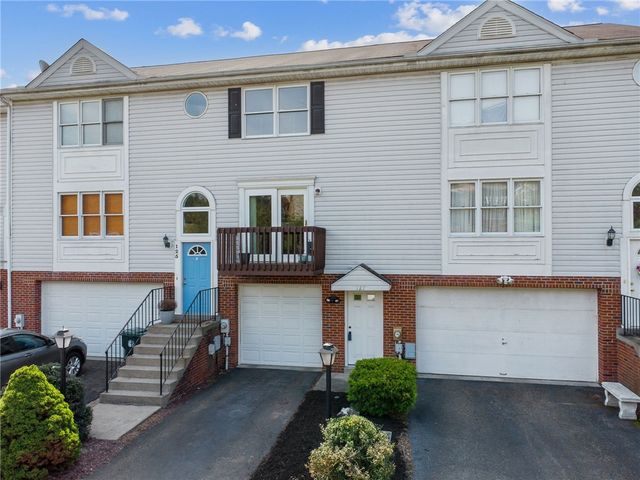 127 Parliament Place, Whitehall, PA 15236