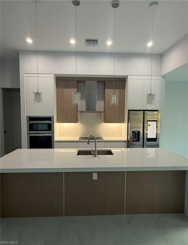 3279 10th AVE SE, Naples, FL 34117