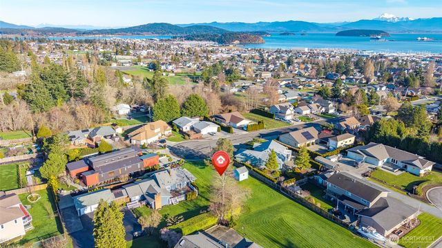 0 xxx 35th Place, Anacortes, WA 98221