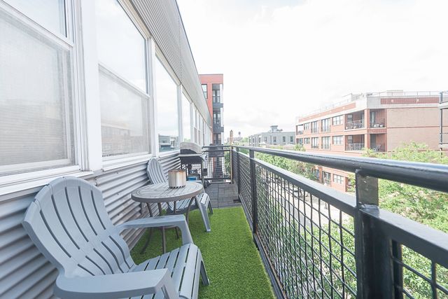1621 S Halsted Street 405, Chicago, IL 60608